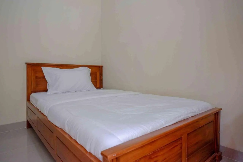 Verose Guest House Syariah Kentungan RedPartner