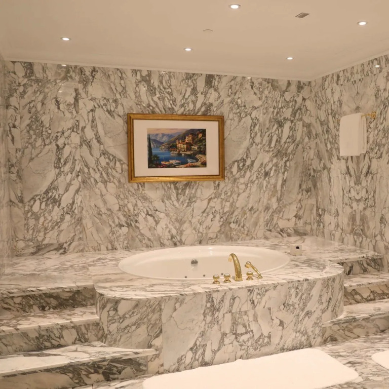 The Plaza Doha, LXR Hotels & Resorts