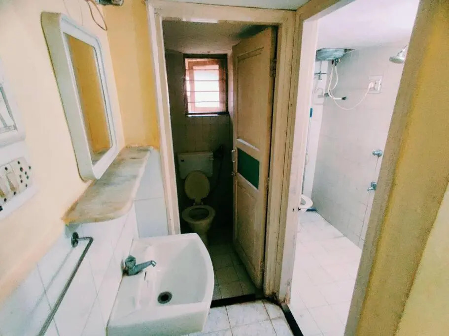Prime Location-2mnts Baga-calagt Beach-Lovly House