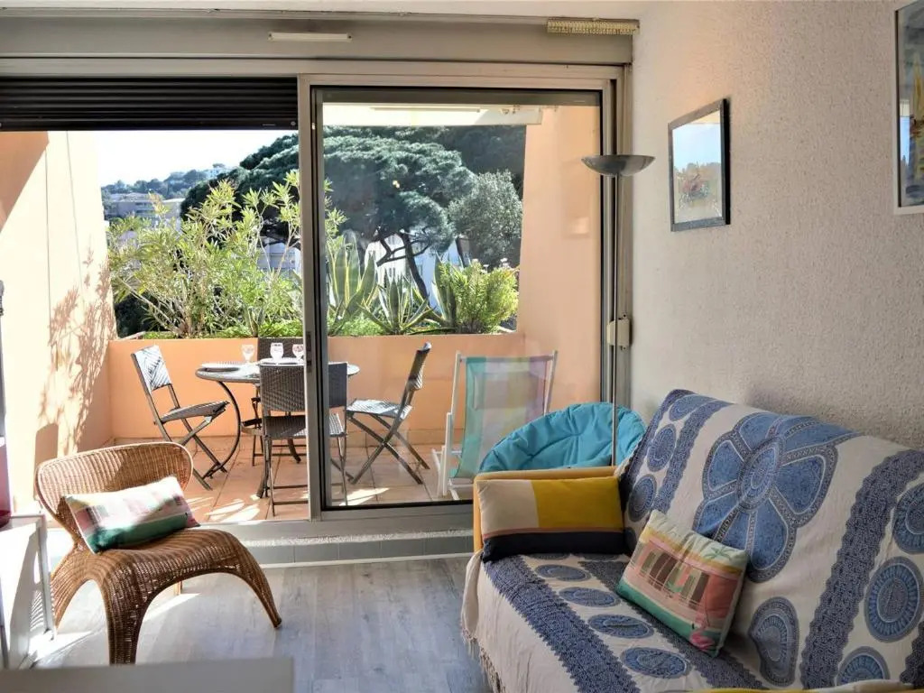 Appartement Cavalaire-sur-Mer, 1 pièce, 4 personnes - FR-1-226B-31