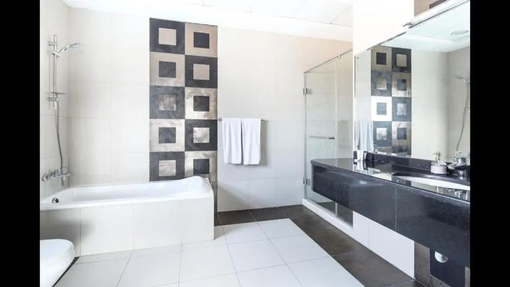 Hometown Apartments - Incredible 4 Bedroom plus maidsroom Villa