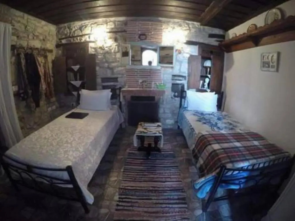 Bujtina Kodiket Guesthouse