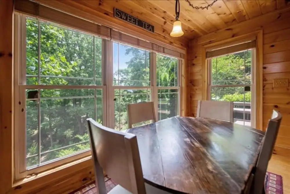 Underlook Cabin-secluded Cabin With Wifi Large Deck Gas Grill Wood Fireplace