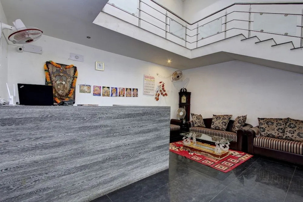 Oyo 46168 Sky Hotels