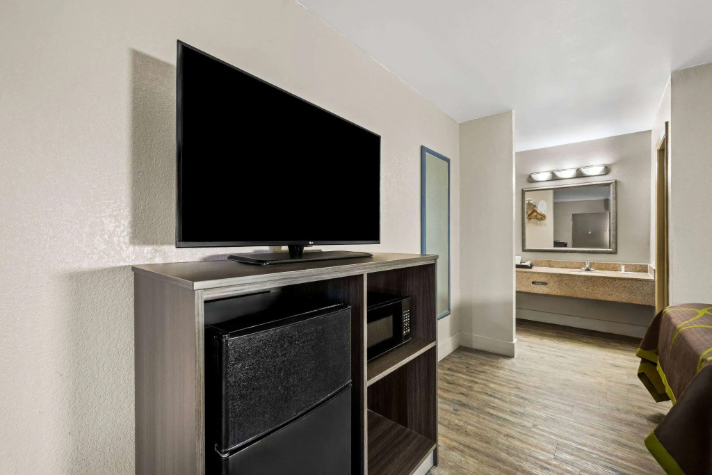 Super 8 by Wyndham Garysburg/Roanoke Rapids
