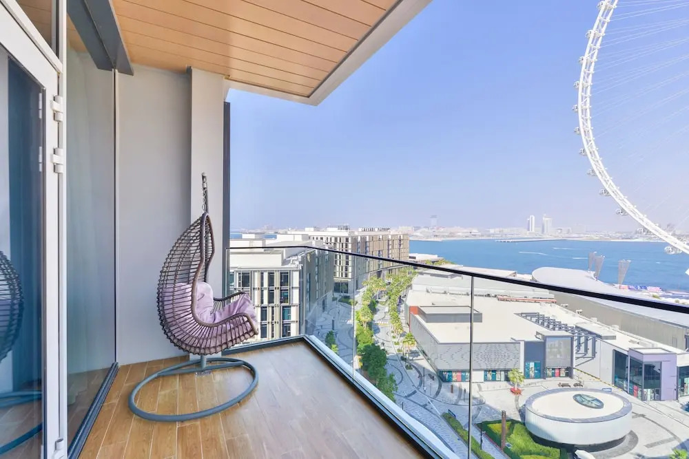 Stylish 2BR on Bluewaters Island