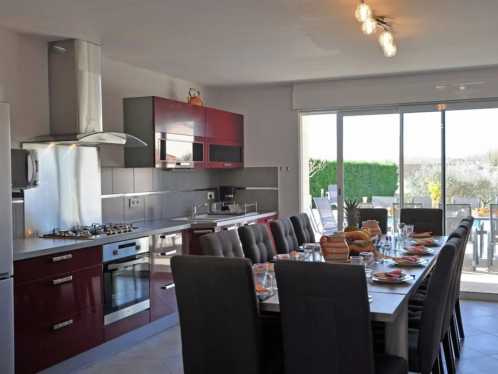 Luxury Villa with Private Pool in Saint Victor de Malcap