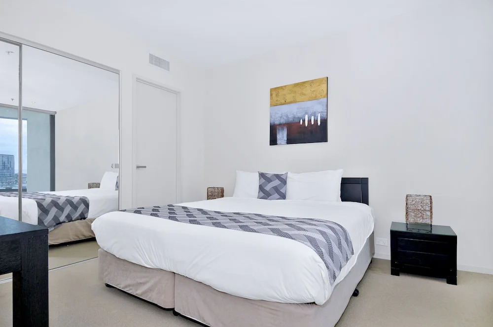 View Apartment at Docklands