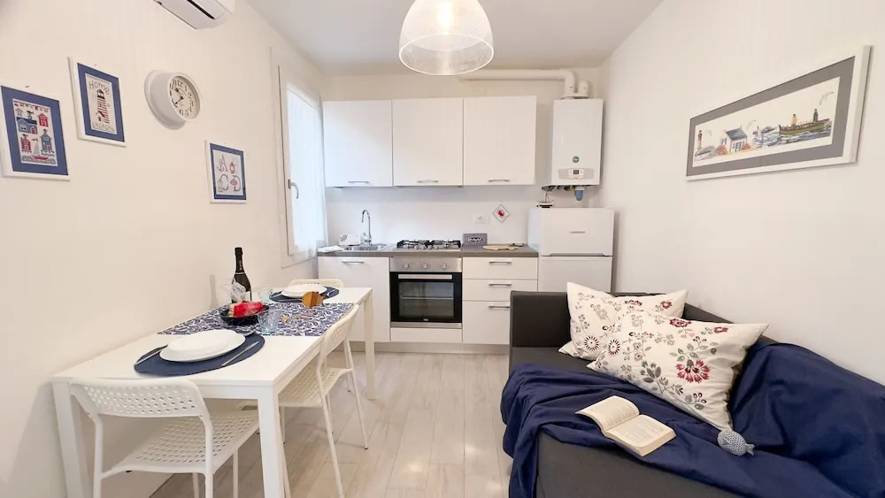 Maison De La Brodeuse by Ca-sa Check