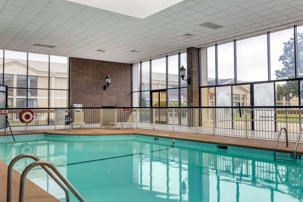 Holiday Inn Fayetteville-I-95 South