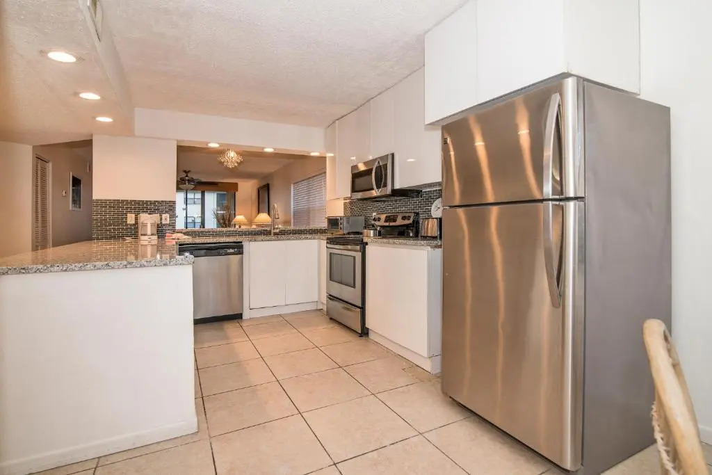 Luxury Shorewalk Water Front 2 Bedroom 2 Bathroom 3Mins IMG 5 Mins Beach