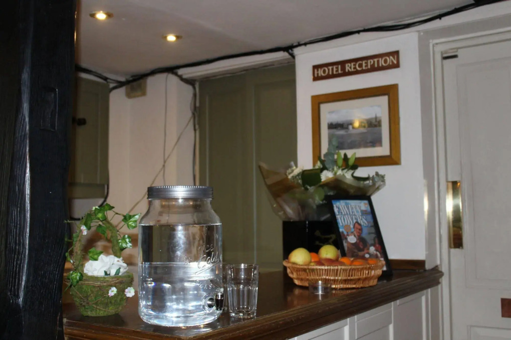 Whyte Harte Hotel