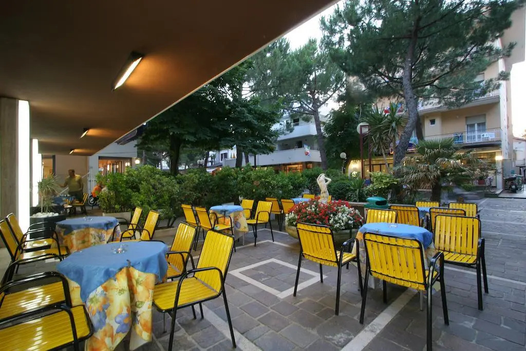 Mon Hotel