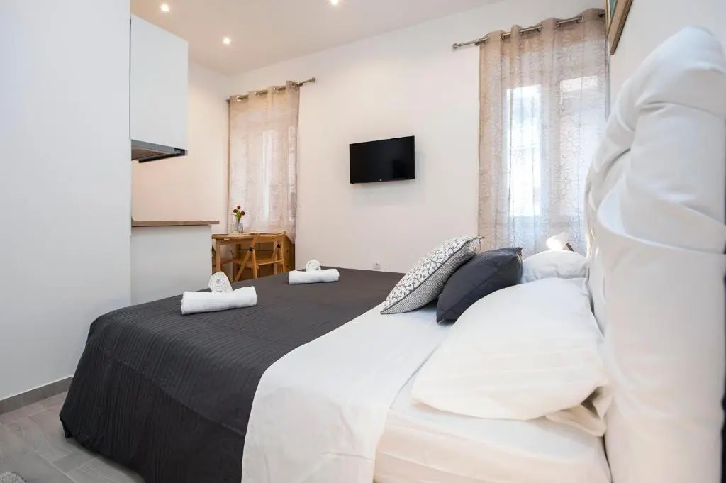 Garzoto rooms and studios