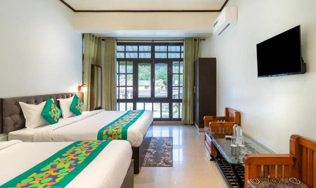 1 BR Boutique stay in Naukuchiatal, Bhimtal, by GuestHouser (69B4)