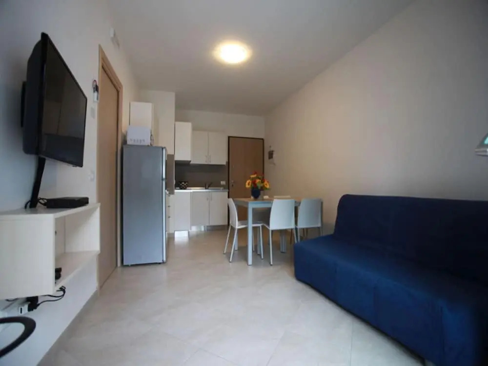 Charming Flat for up to 6 Guests Near the Beach