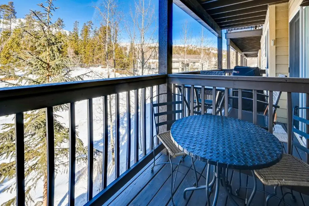 Two-Bedroom Townhome 103F at The Pointe