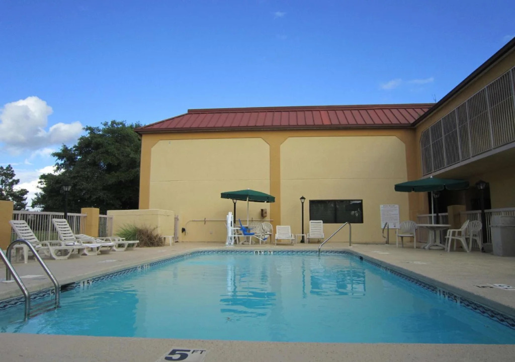 Fairview Inn & Suites Mobile