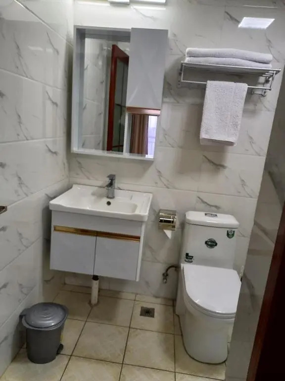 Good Guest RM 3 Sharing Living and Kitchen USD33