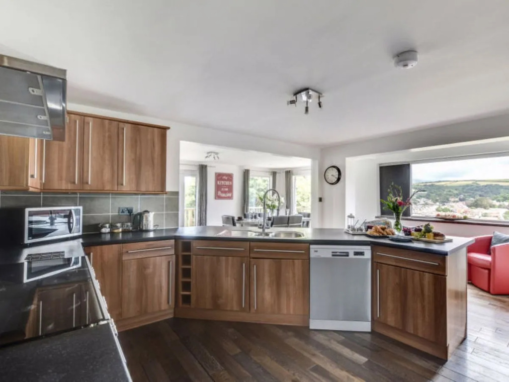 4 Bed in Ilfracombe oc-rockho