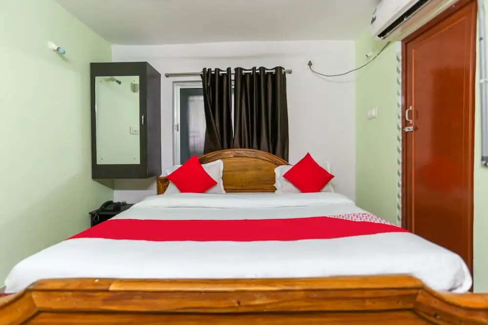 Hotel O Sai Sadanand Residency