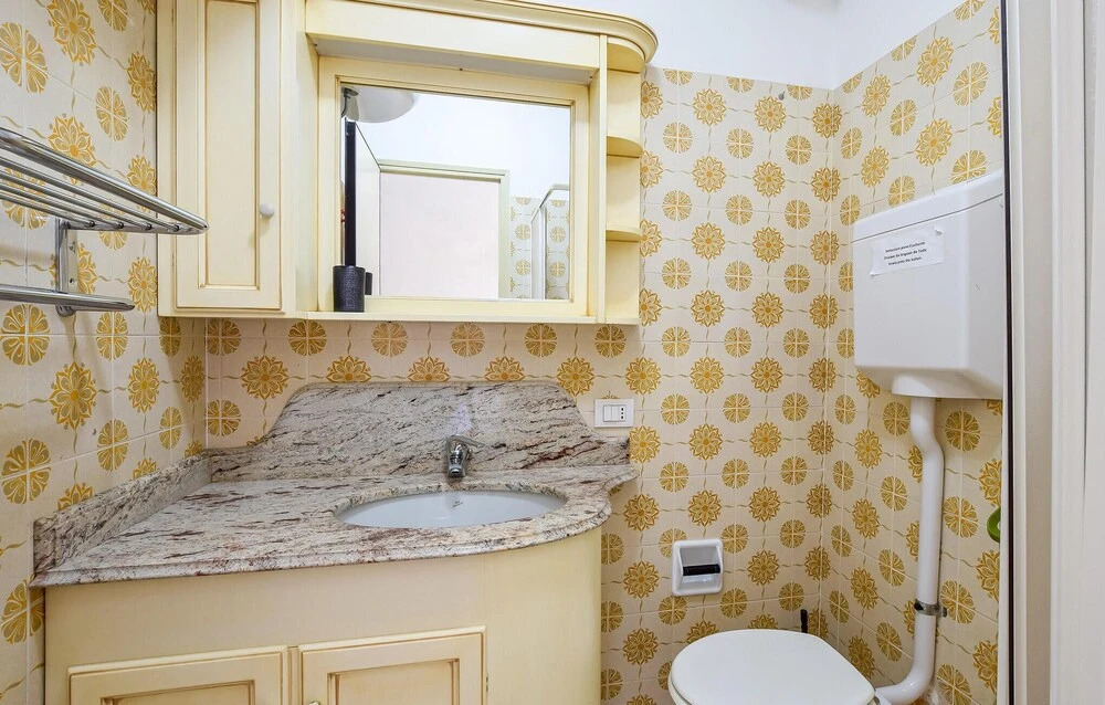 Nice Apartment in Bardolino With Outdoor Swimming Pool and 1 Bedrooms