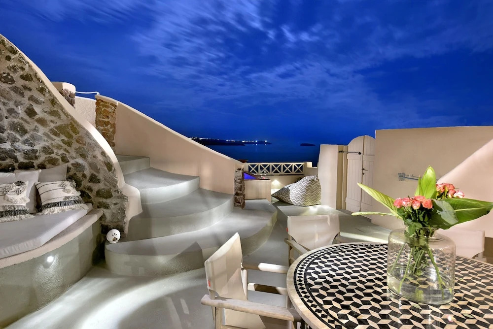 The A Collection, Oia by K&K