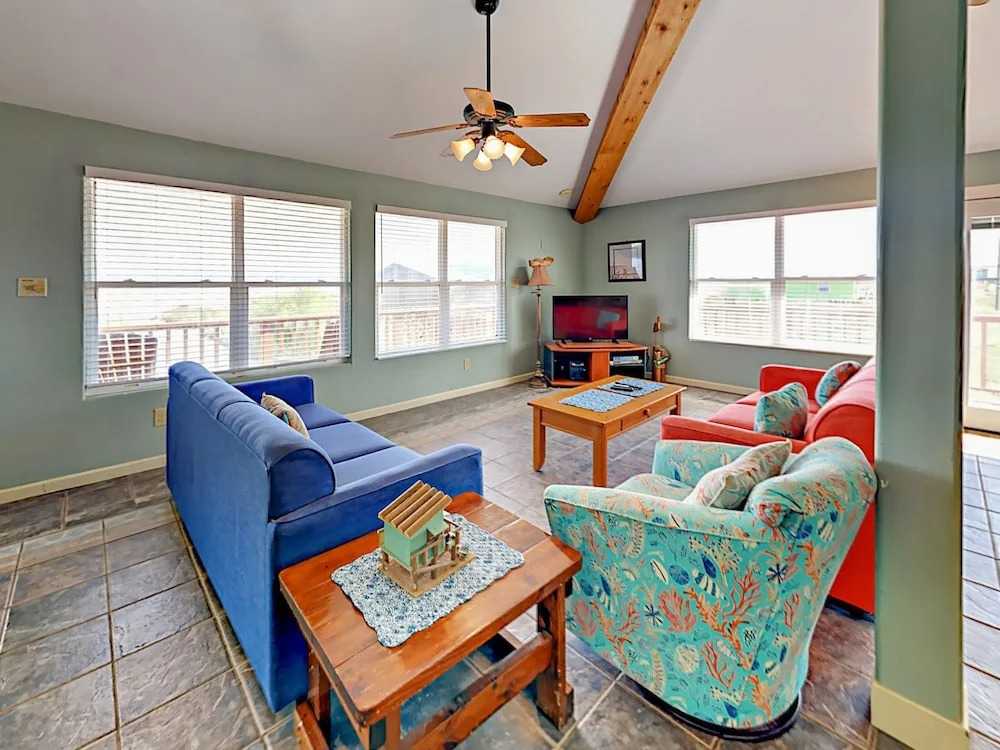 1814 On The Beach Home 4 Bedrooms 2 Bathrooms Home