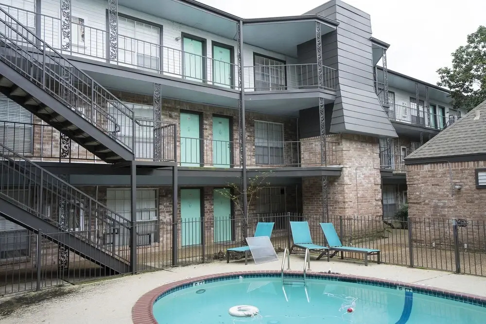 OYO Apartments at Establishment