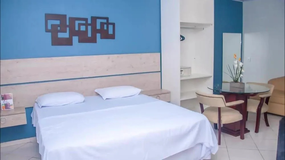 Lara's Hotel