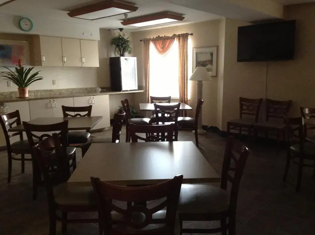 Econo Lodge Denver International Airport