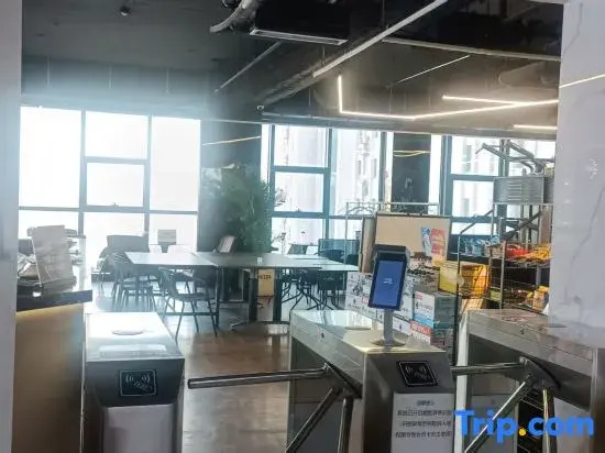 Yunzhen Xiyue Esports Hotel (Hongqi Street Xinli Plaza Branch)