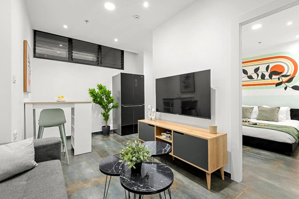 Modern renovated 1 bedroom apartment, Central TLV M2