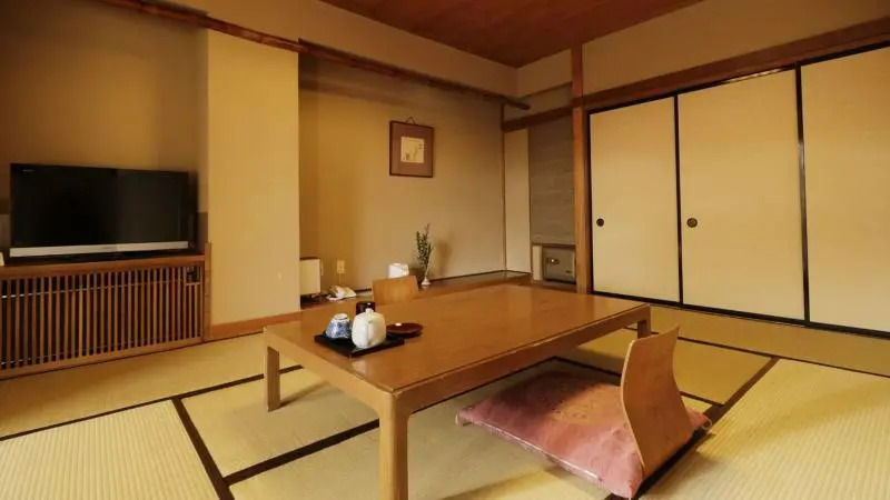 Wakakiryokan