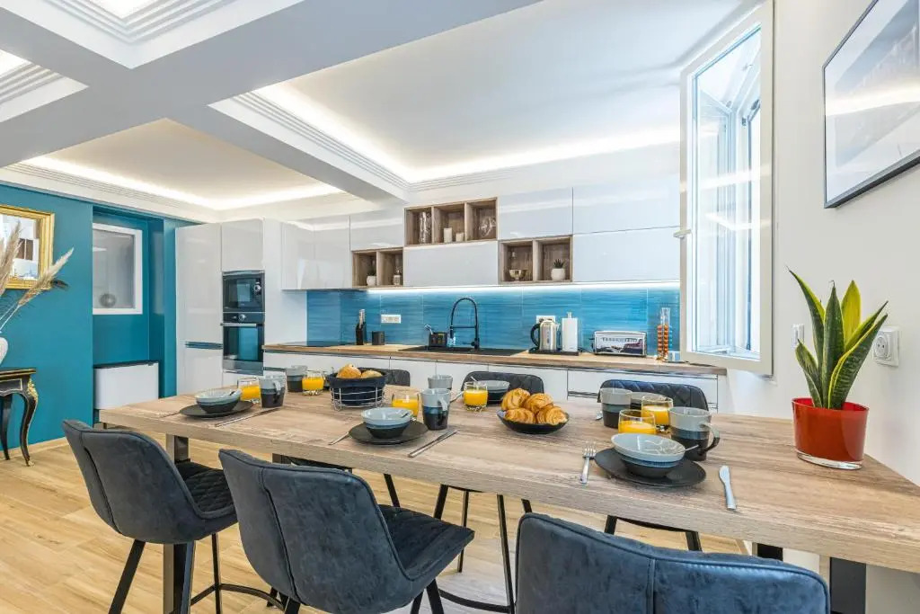 Luxury 3 Bdr Garden & Parking - Angels' Garden