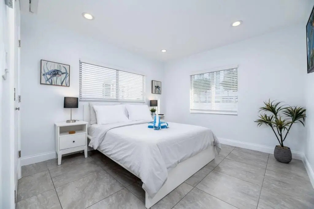 Bayshore Breeze 9 - Fort Lauderdale Beach