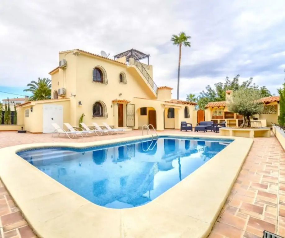 Villa - 3 Bedrooms with Pool and WiFi - 106411