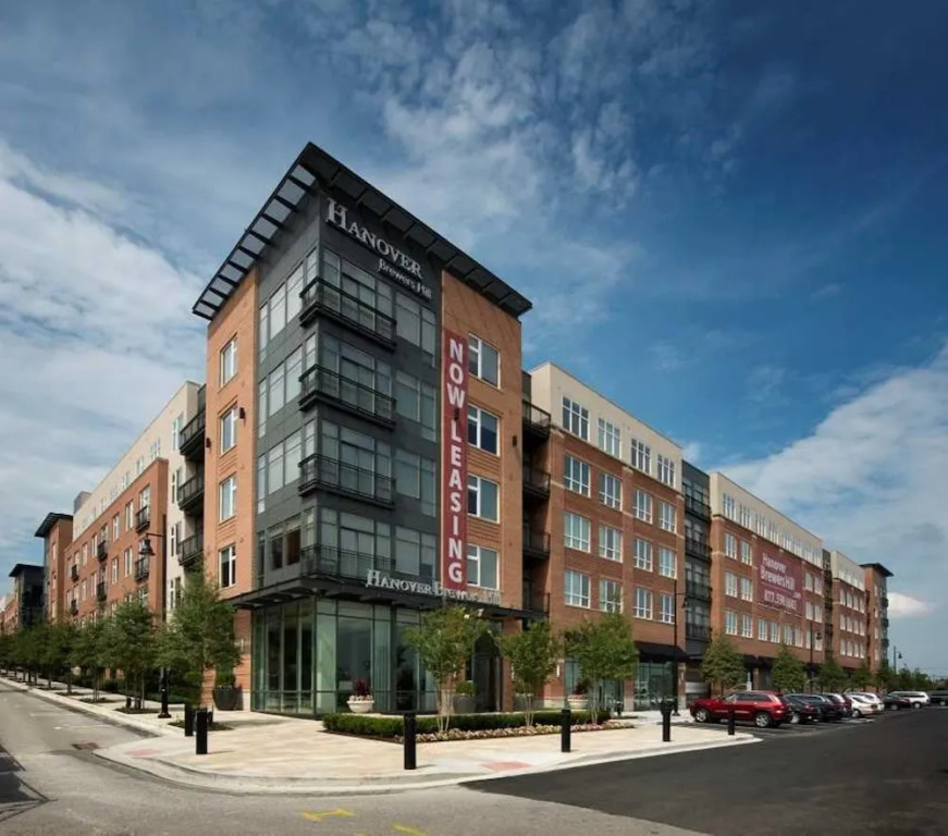 Global Luxury Suites at Toone Street