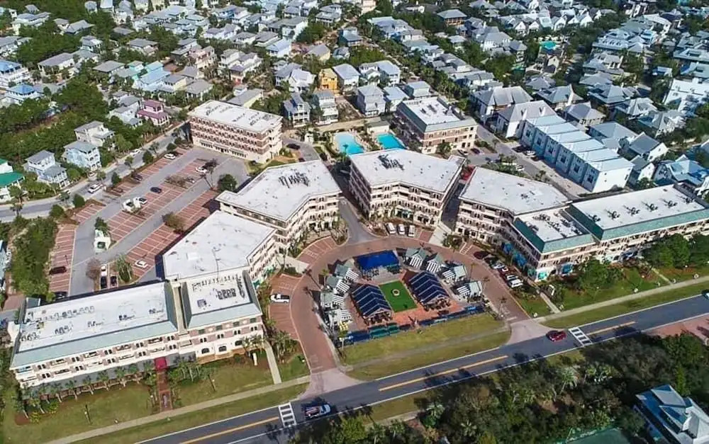 The Magnolia W/ Pool & Hot Tub - Walk To The Beach 3 Bedroom Condo