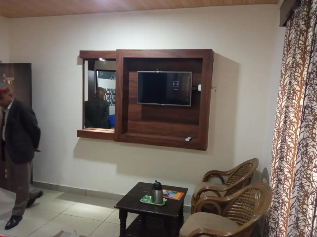 Hotel Mountain Trail By OYO Rooms