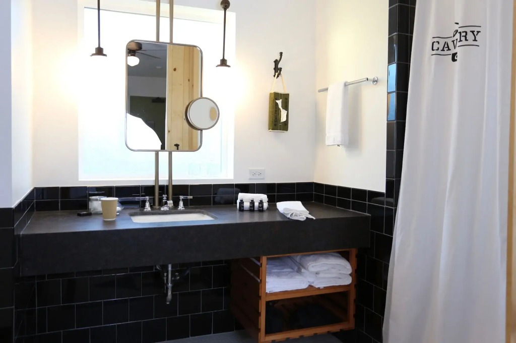 Cavalry Court, by Valencia Hotel Collection