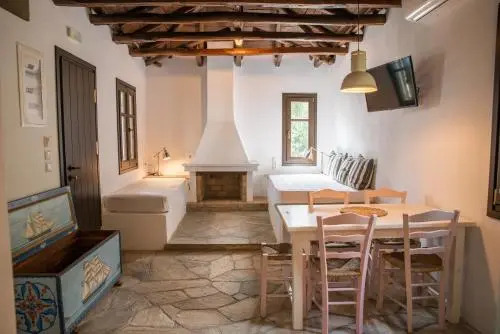 Aristi's Houses