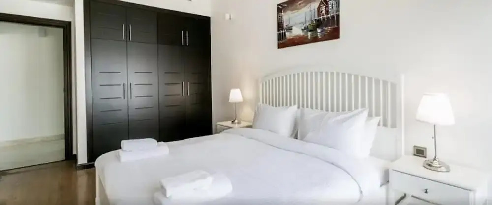 Stylish 1 Bed Apt - Near Mall of Emirates - Dubai