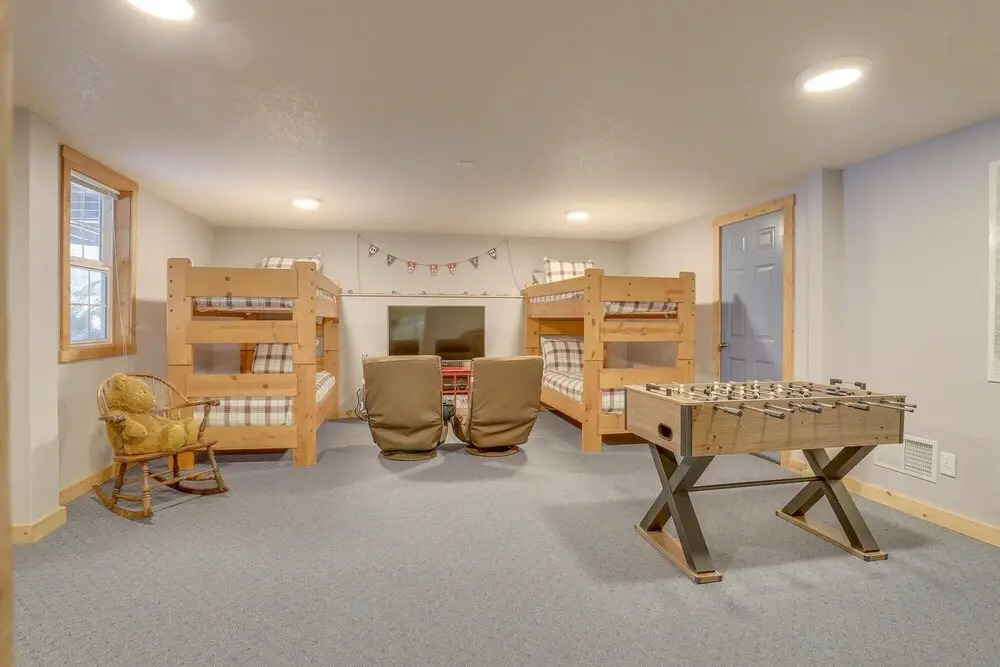 Lazy Bear Lodge