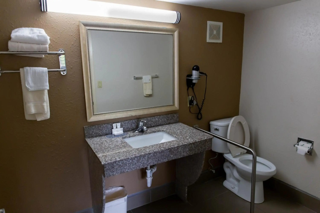 Regency Inn