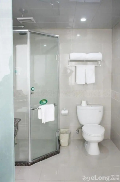 Yiting 6+e Hotel (Pudong Avenue)