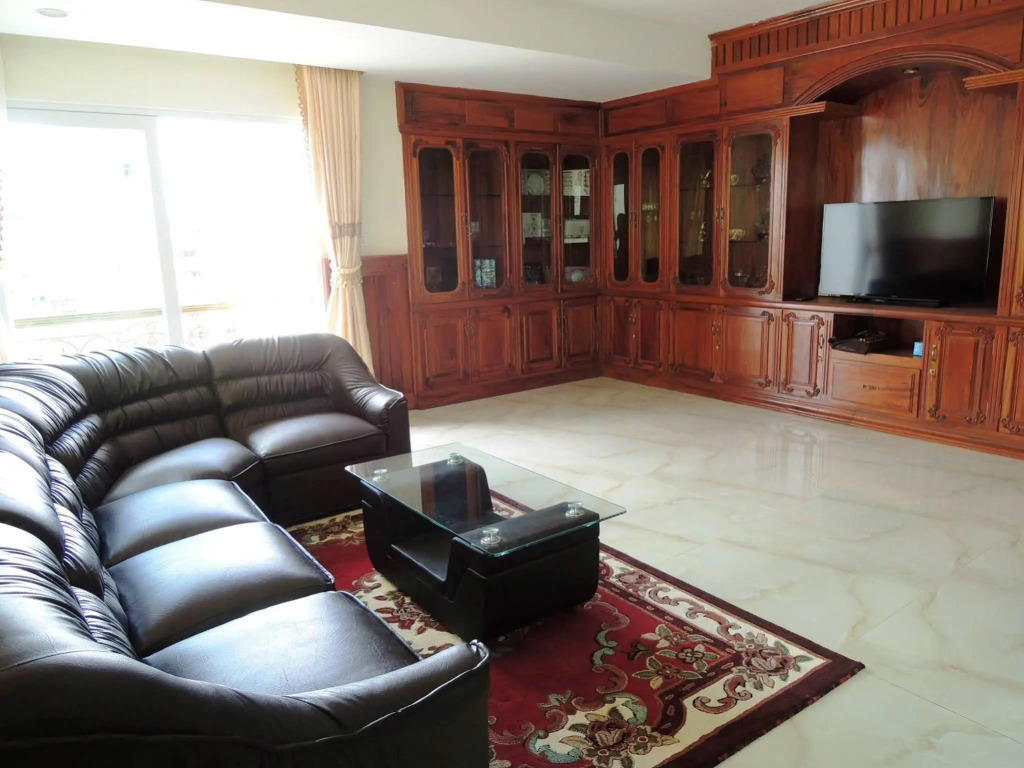 Grand Sompovmeas Hotel