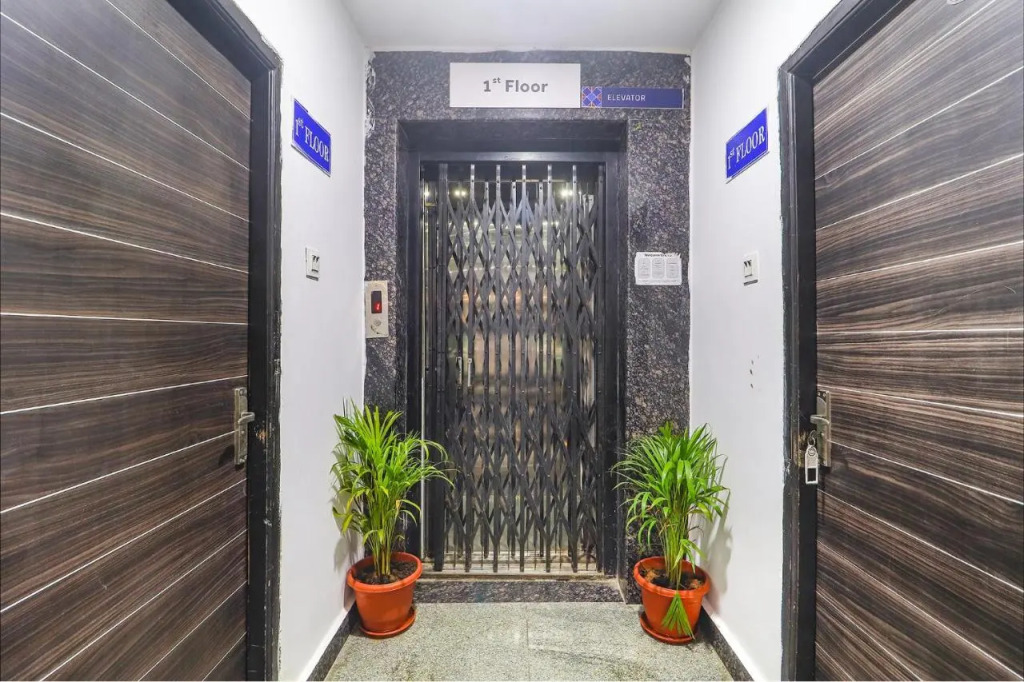 FabHotel Broholic - Nr Biodiversity Complex, Gachibowli Silpa Gram Craft Village, HITEC City