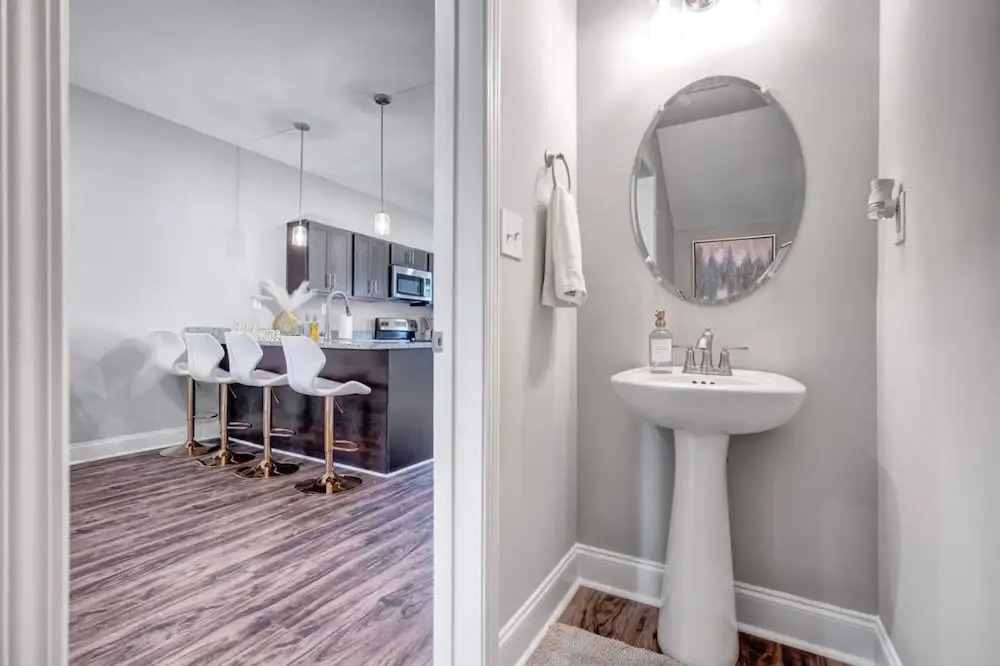 A Taste of Luxe Upscale Condo Near Nashville and Ft Campbell