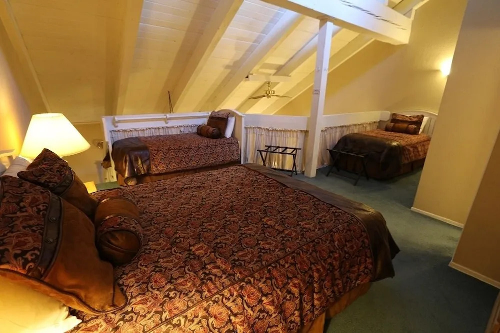Western Slopes 4 1 Bedroom 2 Bathrooms Townhouse